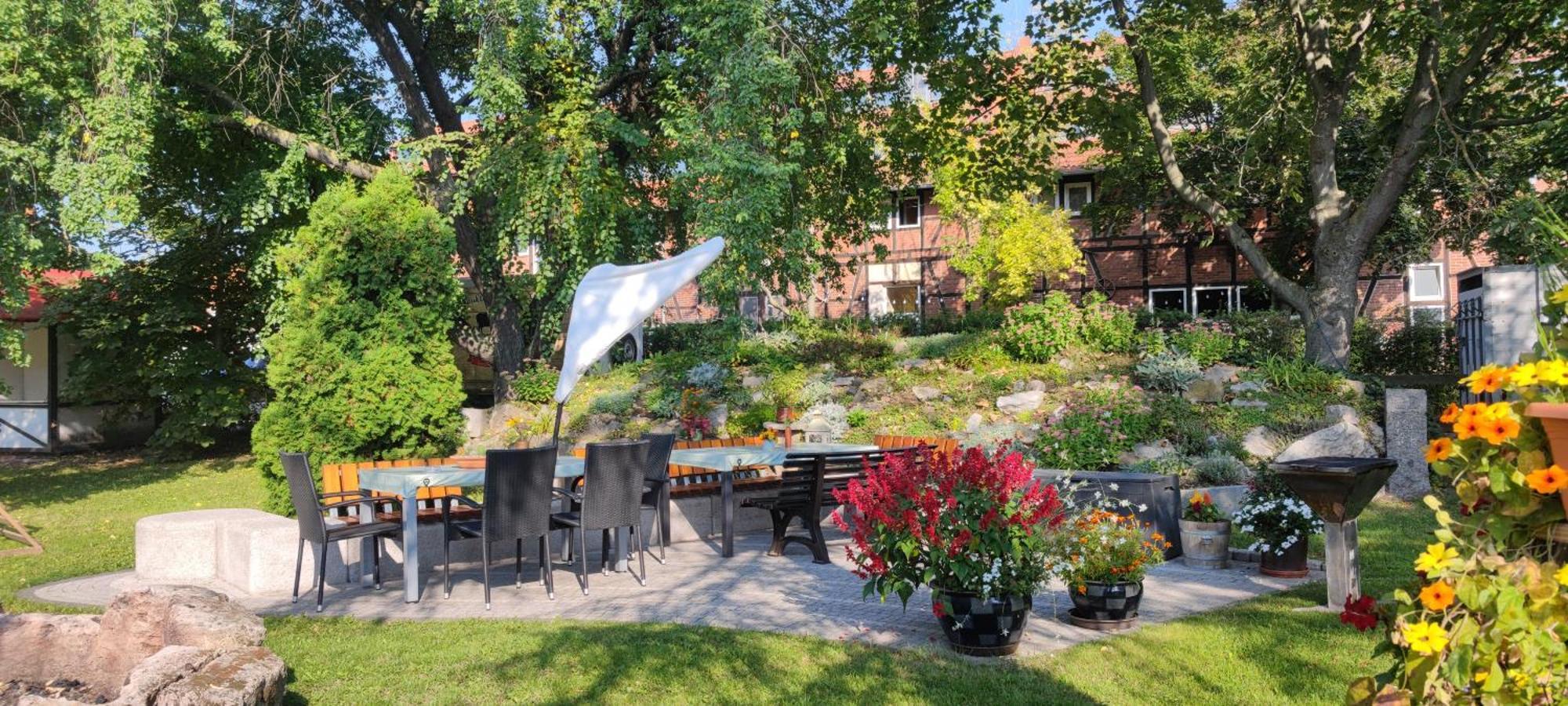 Apartment Im Gruenen Mit Anbindung Ans Zentrum Erfurt Eksteriør billede